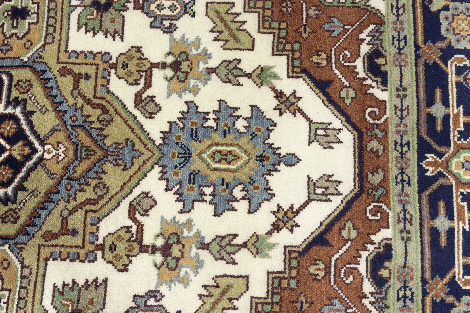 Cream Geometric 8X10 Heriz Serapi Oriental Rug - 16