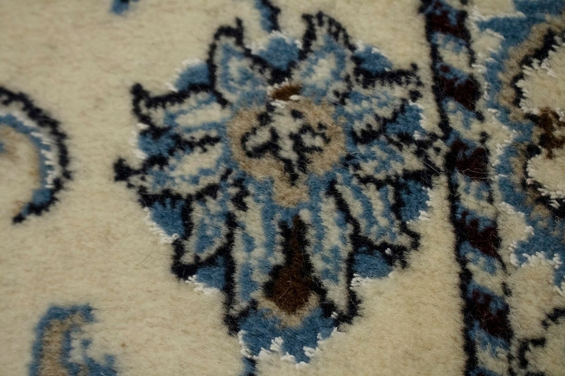 Cream Traditional 2X3 Nain Kashmar Persian Rug - 8