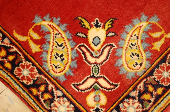 Persian KASHAN RUG 2'5" x 3'3" - 8