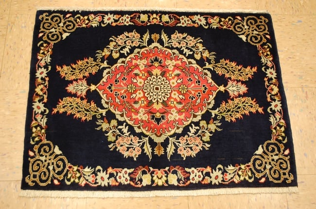 Persian KASHAN RUG 2'2" x 2'10": Title: Persian KASHAN RUG 2'2" x 2'10" Description:OLD,ANTIQUE KORK WOOL_HIGH KPSI Persain KESHAN ORIENTAL RUG .........with an exact size of 2'2" x 2'10" Colors include