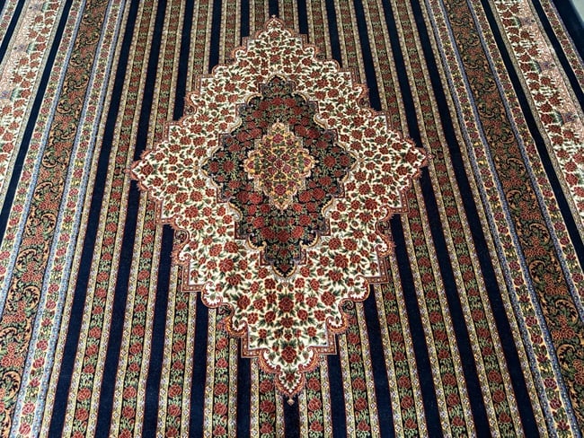 Fine Luxury Silk Rug 4.9x7.6 - 3