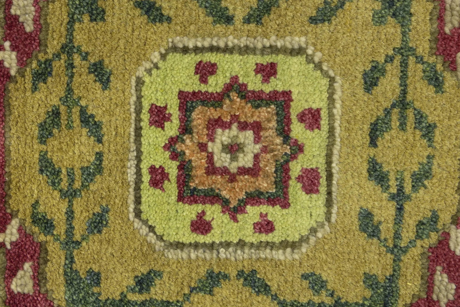 Light Lime Green Floral 2'7X9'8 Heriz Serapi Oriental Runner Rug - 8