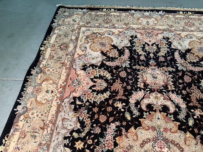 Exquisite Silk&Wool Tabriz Rug 6x9 - 7