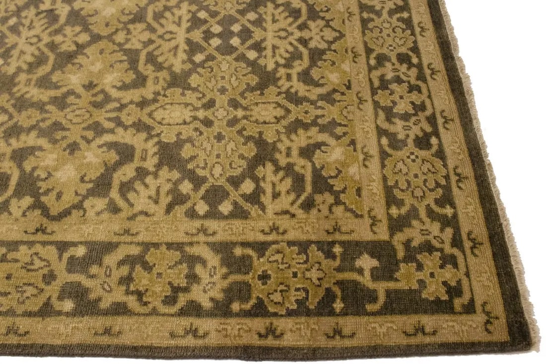 Dark Brown Transitional Floral 6X9 Oriental Rug - 9