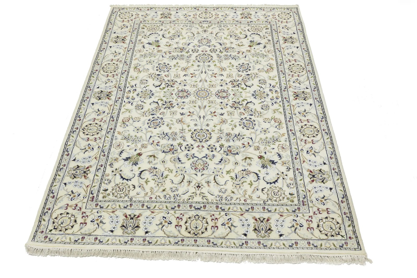 Cream Floral 5'5X7'9 Indo-Nain Oriental Rug - 5