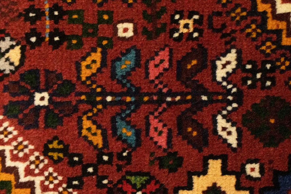 Red Tribal 3'5X5 Shiraz Persian Rug - 15