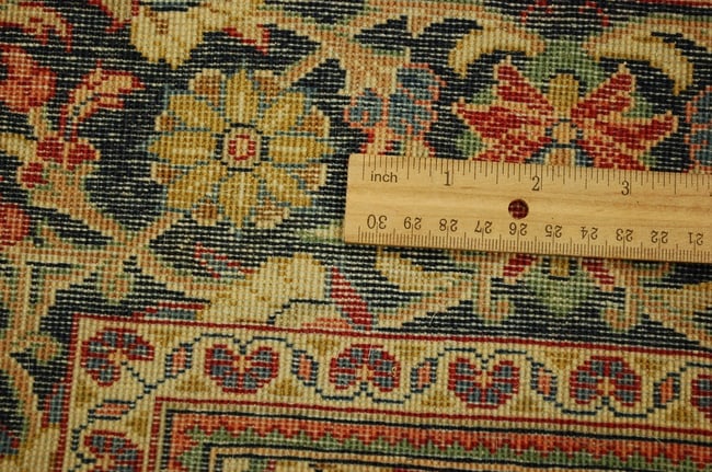 Persian SAROUK RUG 4'4" x 6'10" - 11