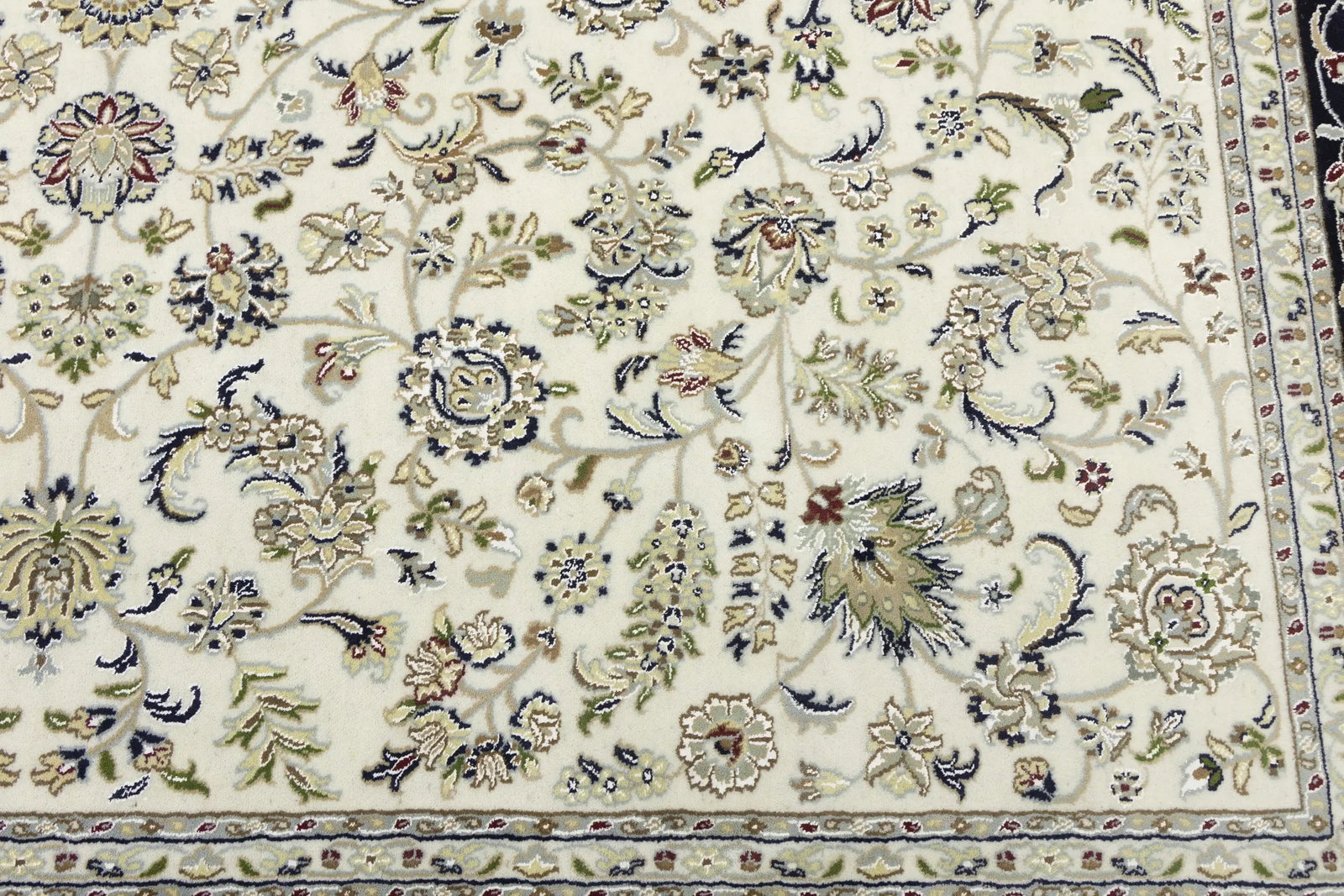 Cream Floral 8X10 Indo-Nain Oriental Rug - 15