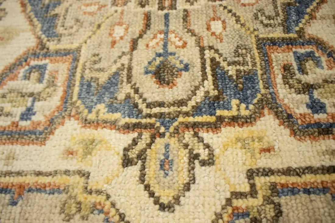 Cream/Beige Tribal 6X9 Heriz Serapi Oriental Rug - 10