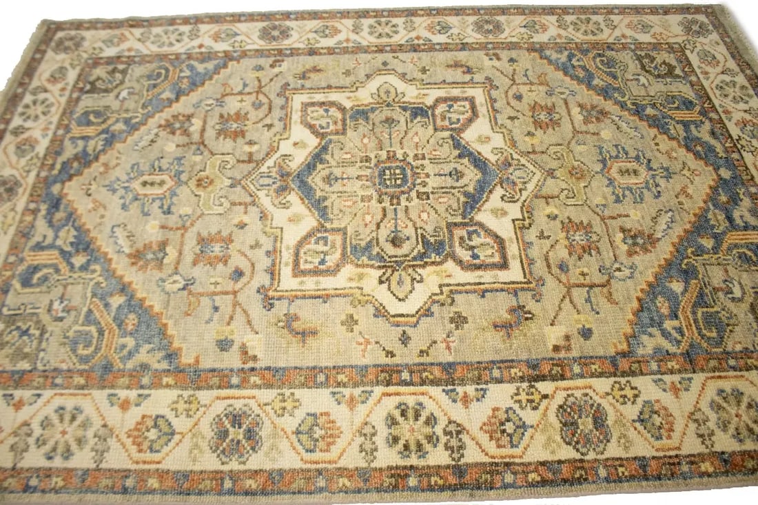 Cream/Beige Tribal 6X9 Heriz Serapi Oriental Rug - 6