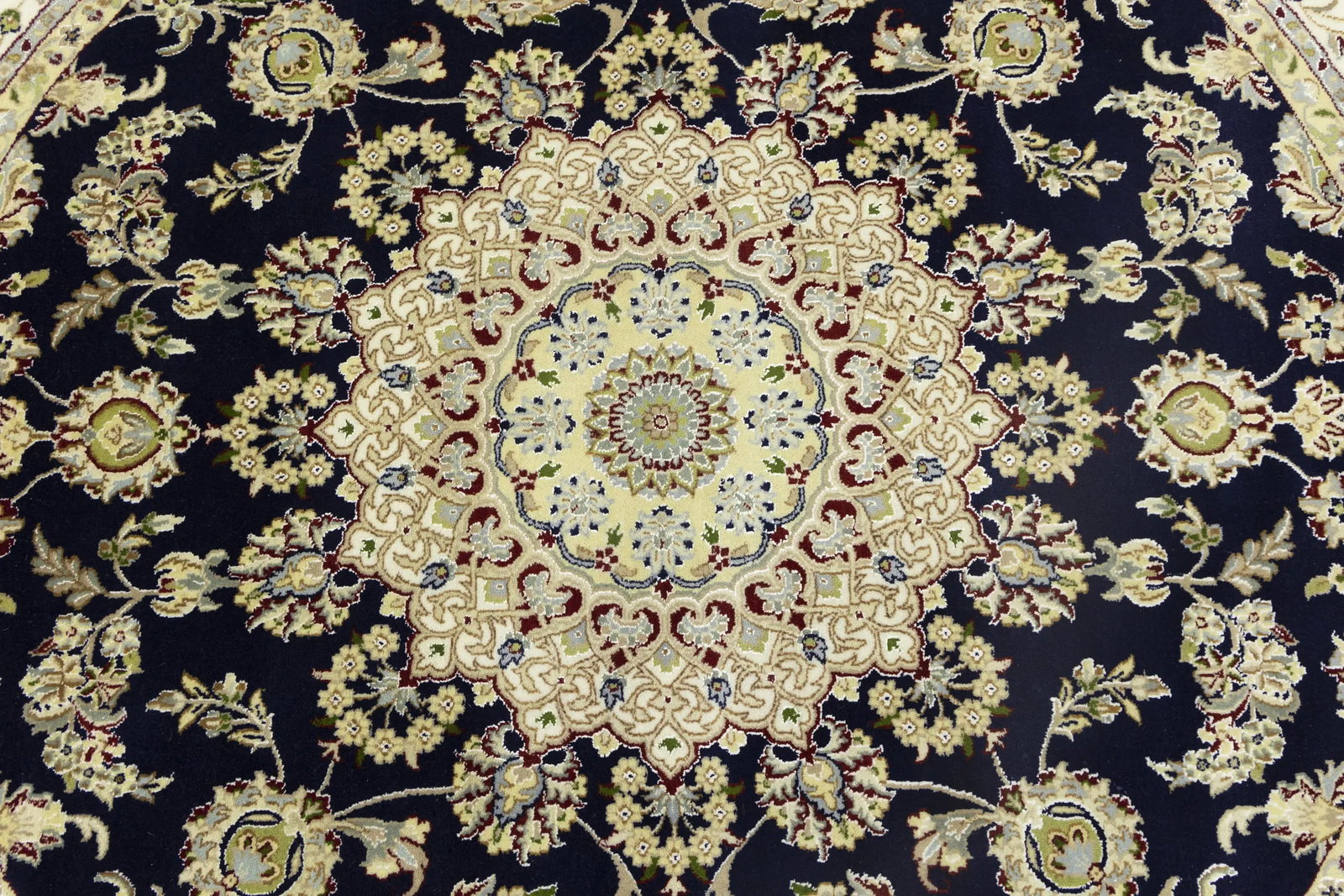 Dark Navy Floral 7X7 Indo-Nain Oriental Round Rug - 9