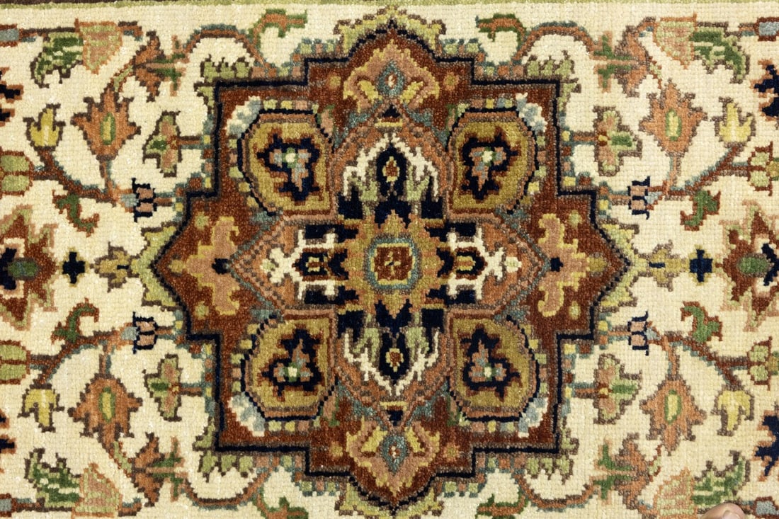 Cream Geometric 3X10 Heriz Serapi Oriental Runner Rug - 10