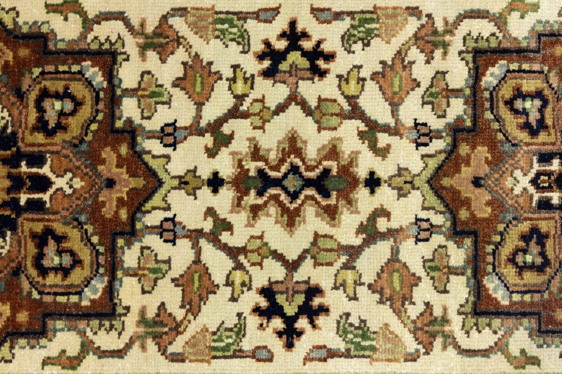 Cream Geometric 3X10 Heriz Serapi Oriental Runner Rug - 11