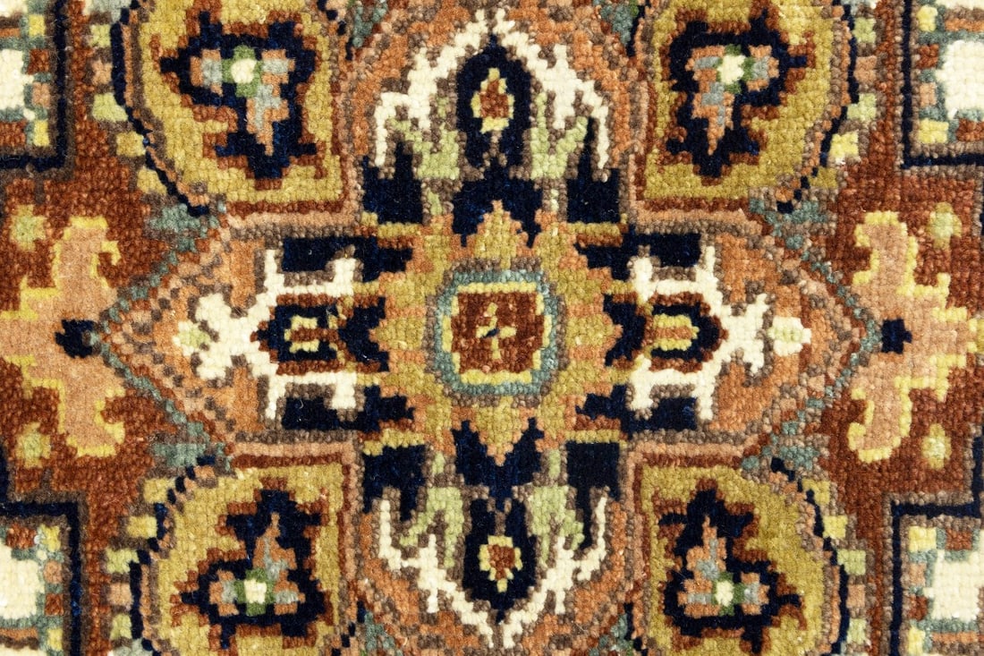 Cream Geometric 3X10 Heriz Serapi Oriental Runner Rug - 9