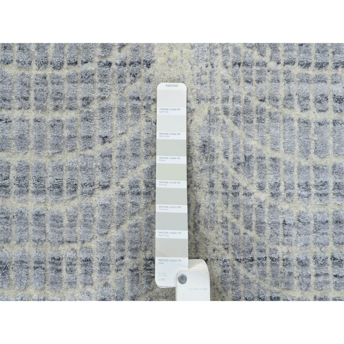 Gray, Jacquard Hand Loomed, Wool and Plant Based Silk, Runner Rug - 4