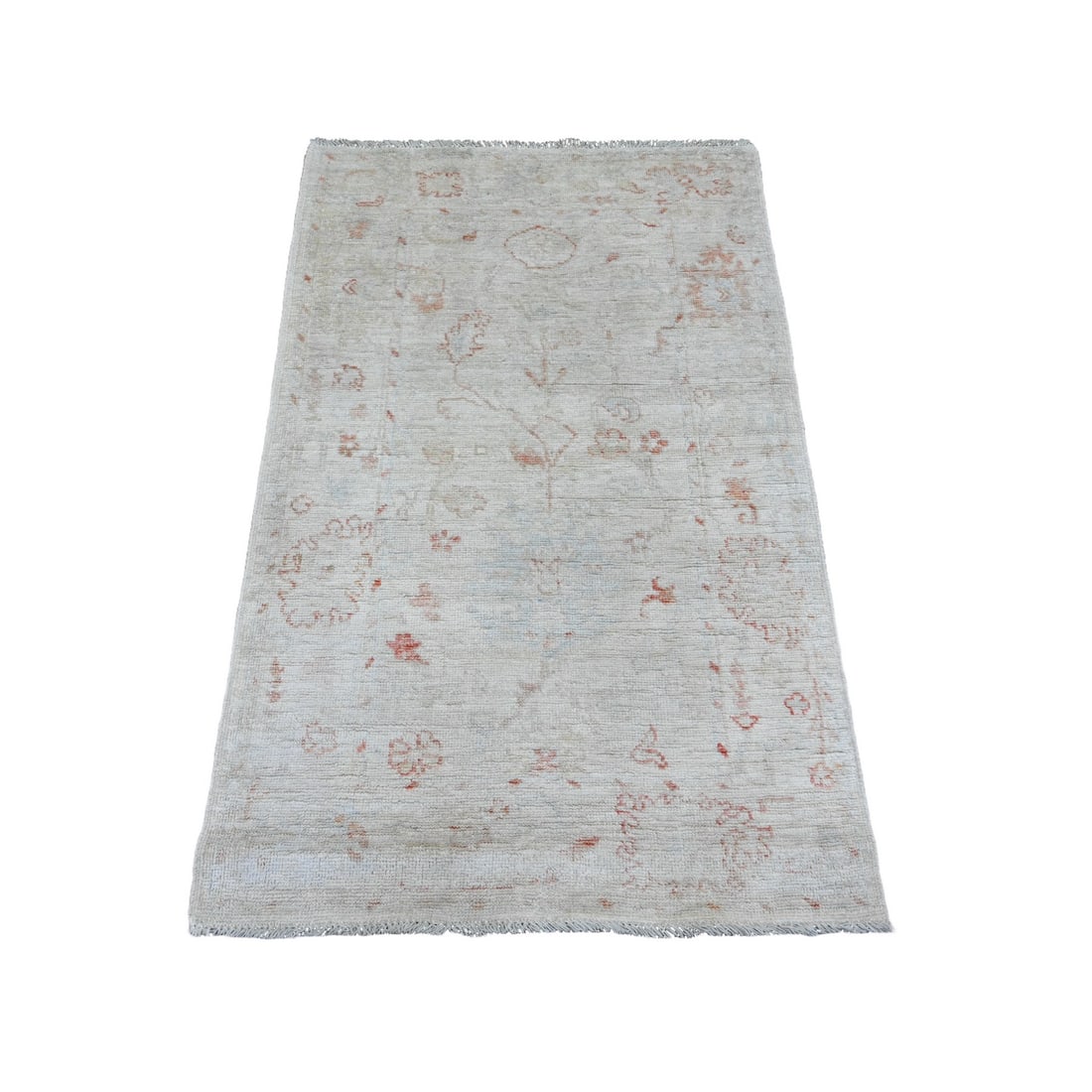 Bone White Leaf Motif Angora Oushak Hand Knotted All Wool Oriental Rug: Title: Bone White Leaf Motif Angora Oushak Hand Knotted All Wool Oriental Rug Description:This is a truly genuine one-of-a-kind. It has been Knotted for months and months in the centuries-old weaving 