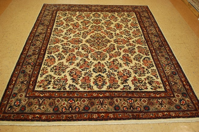 Persian SARUK RUG 7x8.5: Title: Persian SARUK RUG 7x8.5 Description:OLD,ANTIQUE DETAILED FINE with SQUARISH ROOM SIZE Persian SAROUK ORIENTAL RUG .......HIGH KPSI.........Exact size is 7' x 8' 5"......Ivory Background