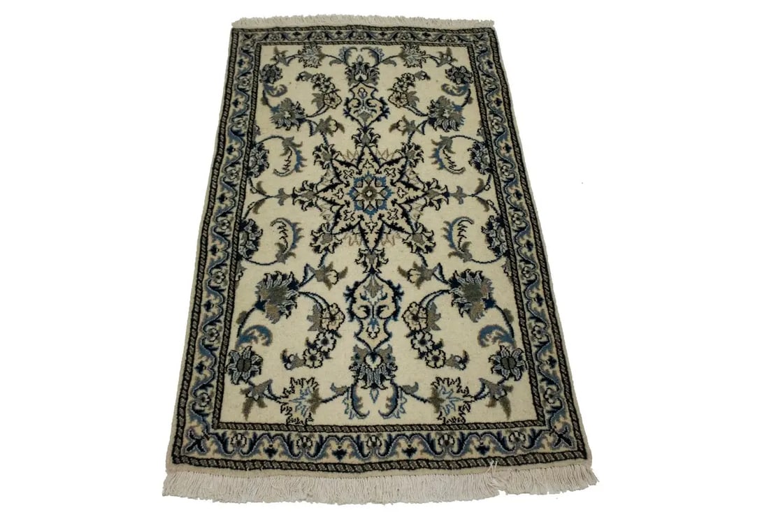 Cream Floral Classic 2'5X4'3 Nain Persian Rug - 12