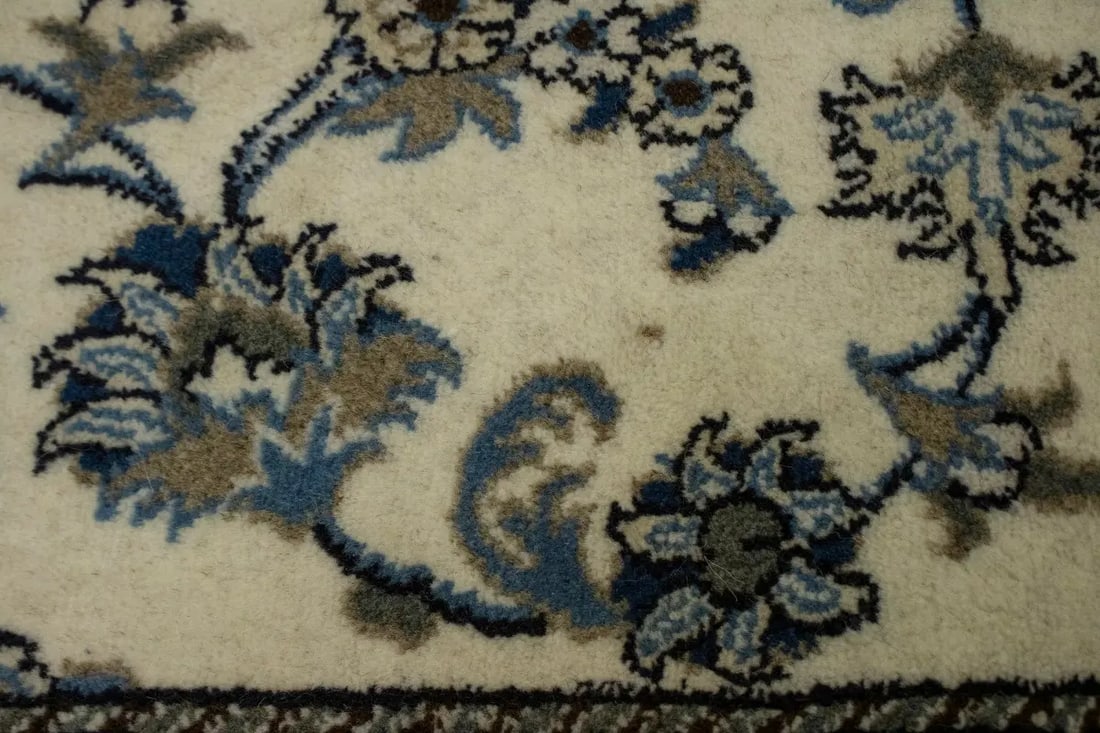 Cream Floral Classic 2'5X4'3 Nain Persian Rug - 7