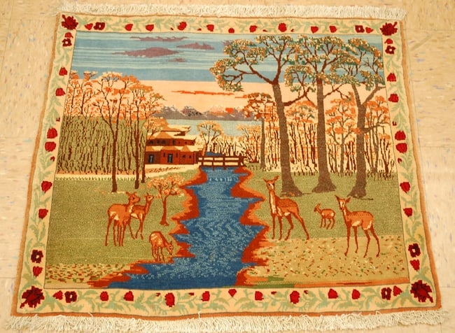 Persian ISFAHAN RUG 2'4" x 2'8": Title: Persian ISFAHAN RUG 2'4" x 2'8" Description:OLD,SEMI ANTIQUE PRE- REVOLUTION WOVEN DURING LATE SHAH ERA MUST SEE BEAUTY HIGH KPSI WITH KORK WOOL WOVEN ON SILK FOUNDATION Persian ISFAHAN PICTORI