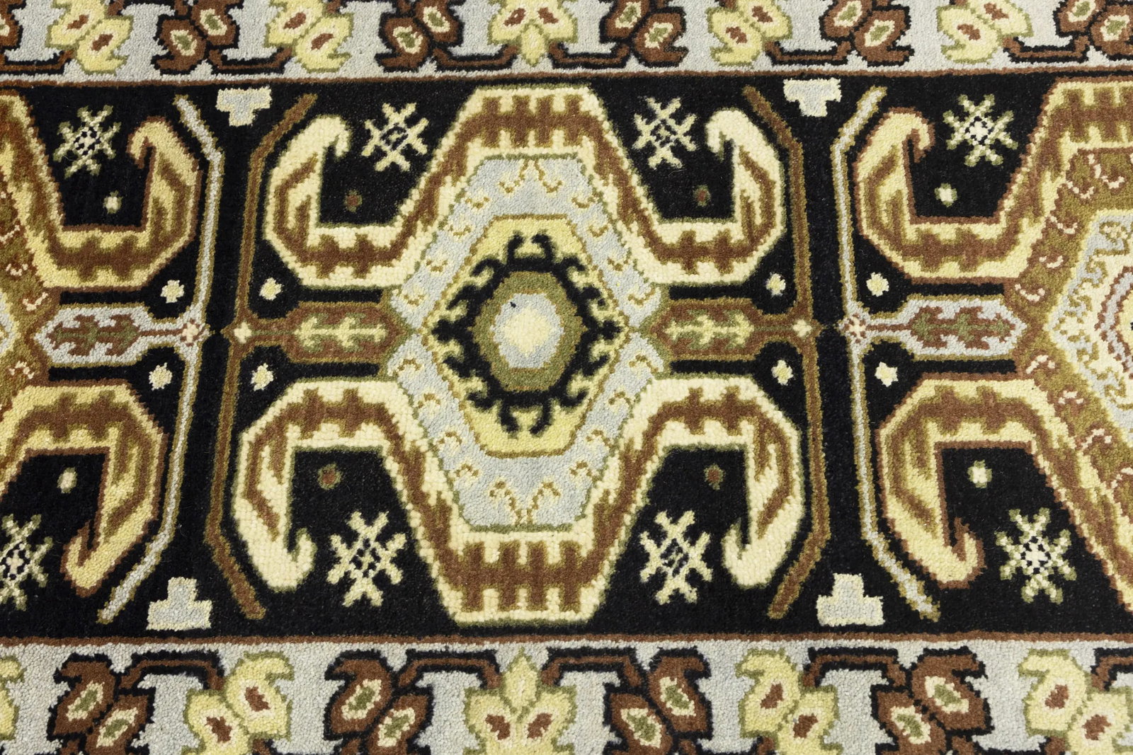 Charcoal Geometric Tribal 3X6 Serapi Oriental Rug - 9