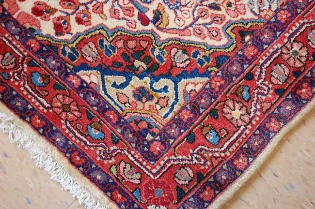 Persian SAROUK RUG 2'9" x 3'6" - 5