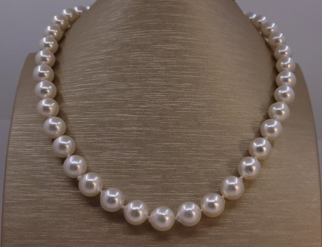 Necklace 9.5x10mm Akoya Pearls - 5