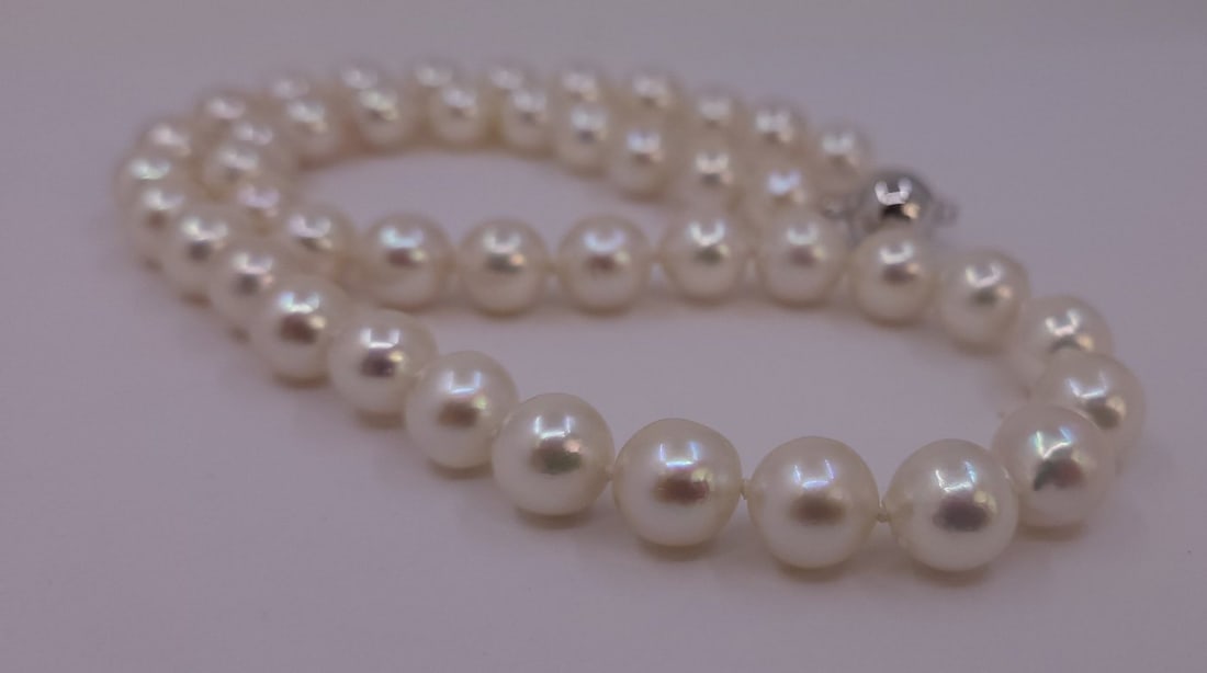 Necklace 9x9.5mm Akoya Pearls - 10