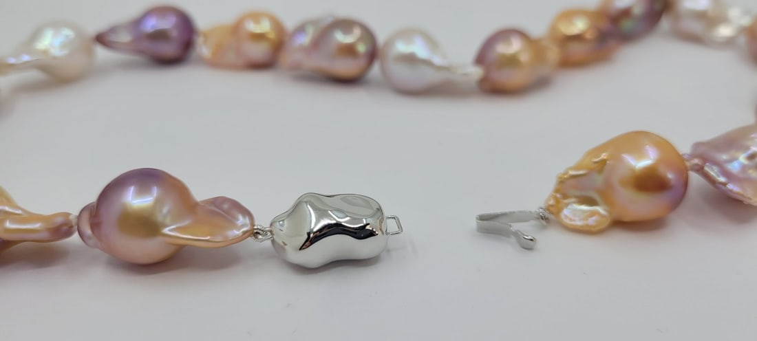 Necklace 13x14mm Baroque Edison Freshwater pearls - 10