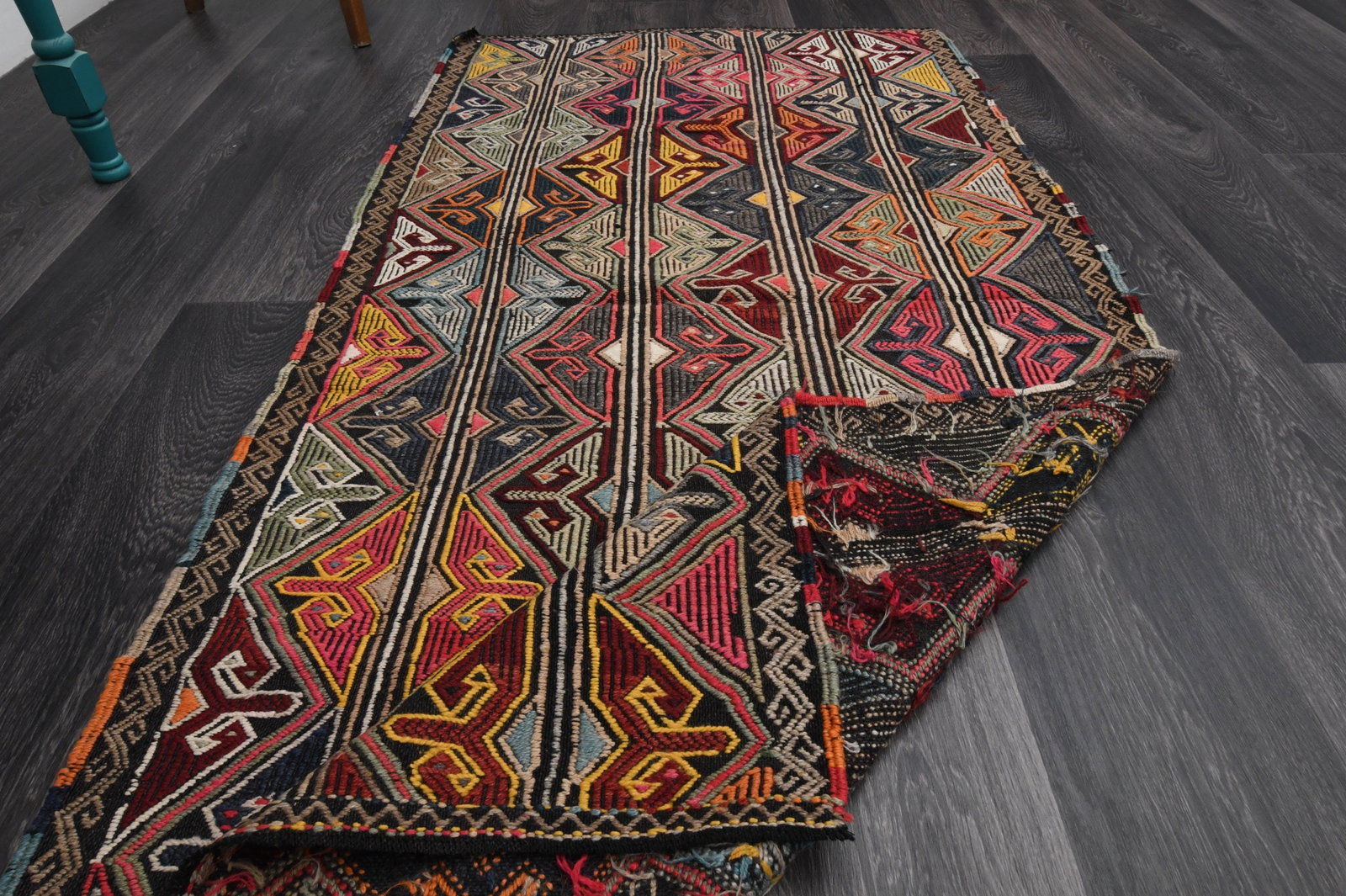 3x6.3 ft VINTAGE Rug, Turkish - 8