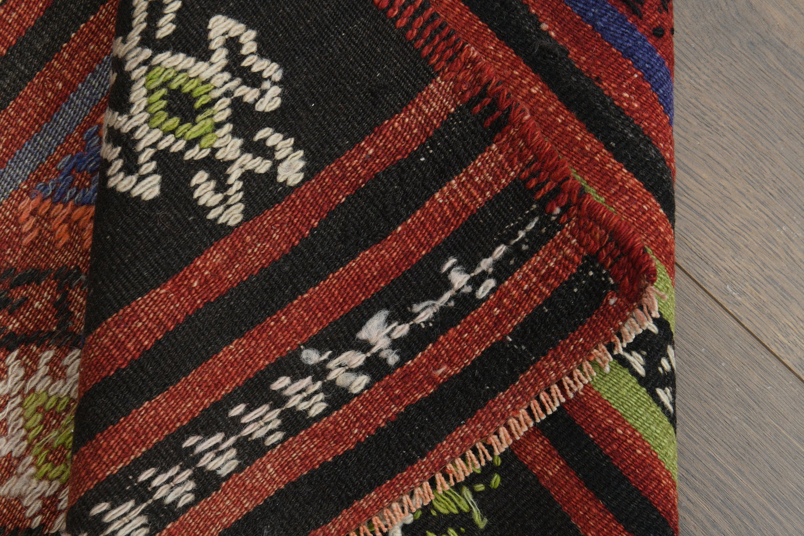 4'7x8'5 ft, RED KILIM RUG, - 2