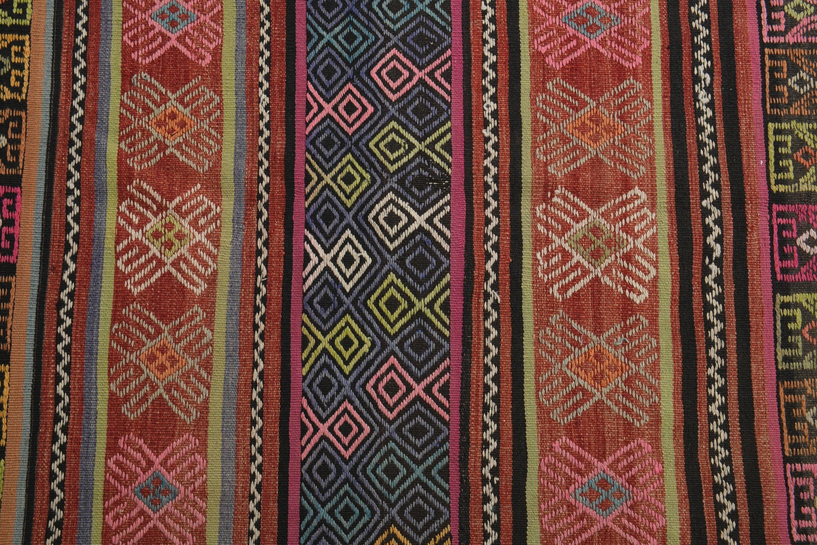 4'7x8'5 ft, RED KILIM RUG, - 3