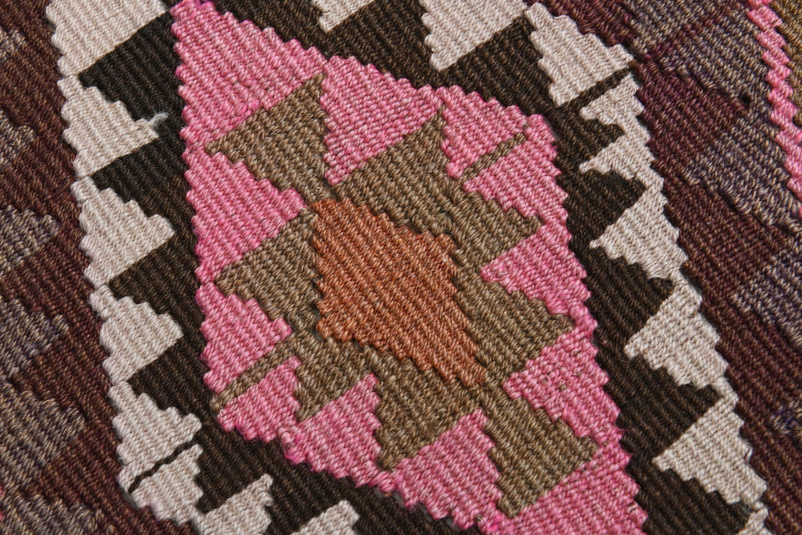 5'6x11'8 ft, COLORFUL, PINK DeCOR - 5