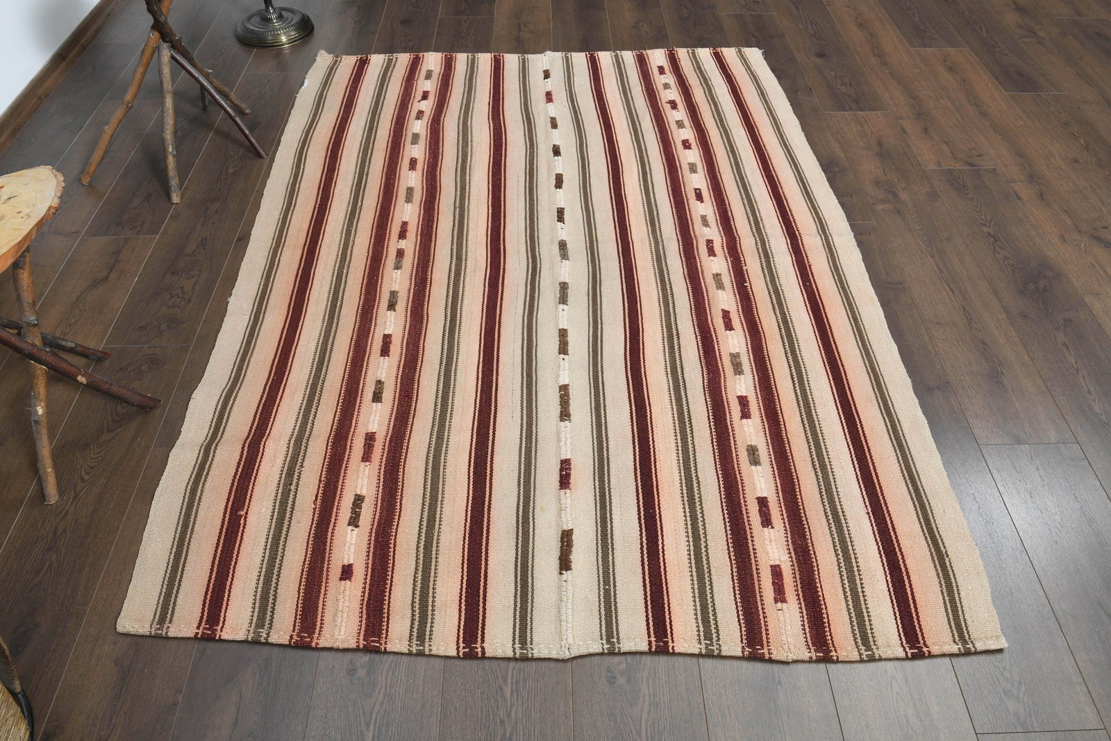 4'7x6'4 ft, BEIGE PINK RUG: Title: 4'7x6'4 ft, BEIGE PINK RUG Description: This Turkish one-of-a-kind Vintage Flatweave Kilim Rug is hand-knotted and handwoven by the most skilled artisans who use pure wool, in vibrant, natural 