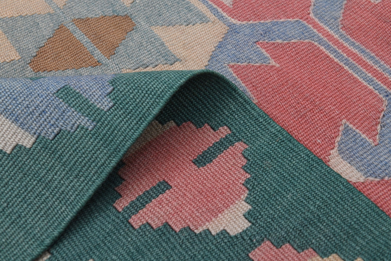 2.9x5.9 ft, COLORFUL DeCOR: Title: 2.9x5.9 ft, COLORFUL DeCOR Description: This Turkish one-of-a-kind Vintage Flatweave Kilim Rug is hand-knotted and handwoven by the most skilled artisans who use pure wool, in vibrant, natural 