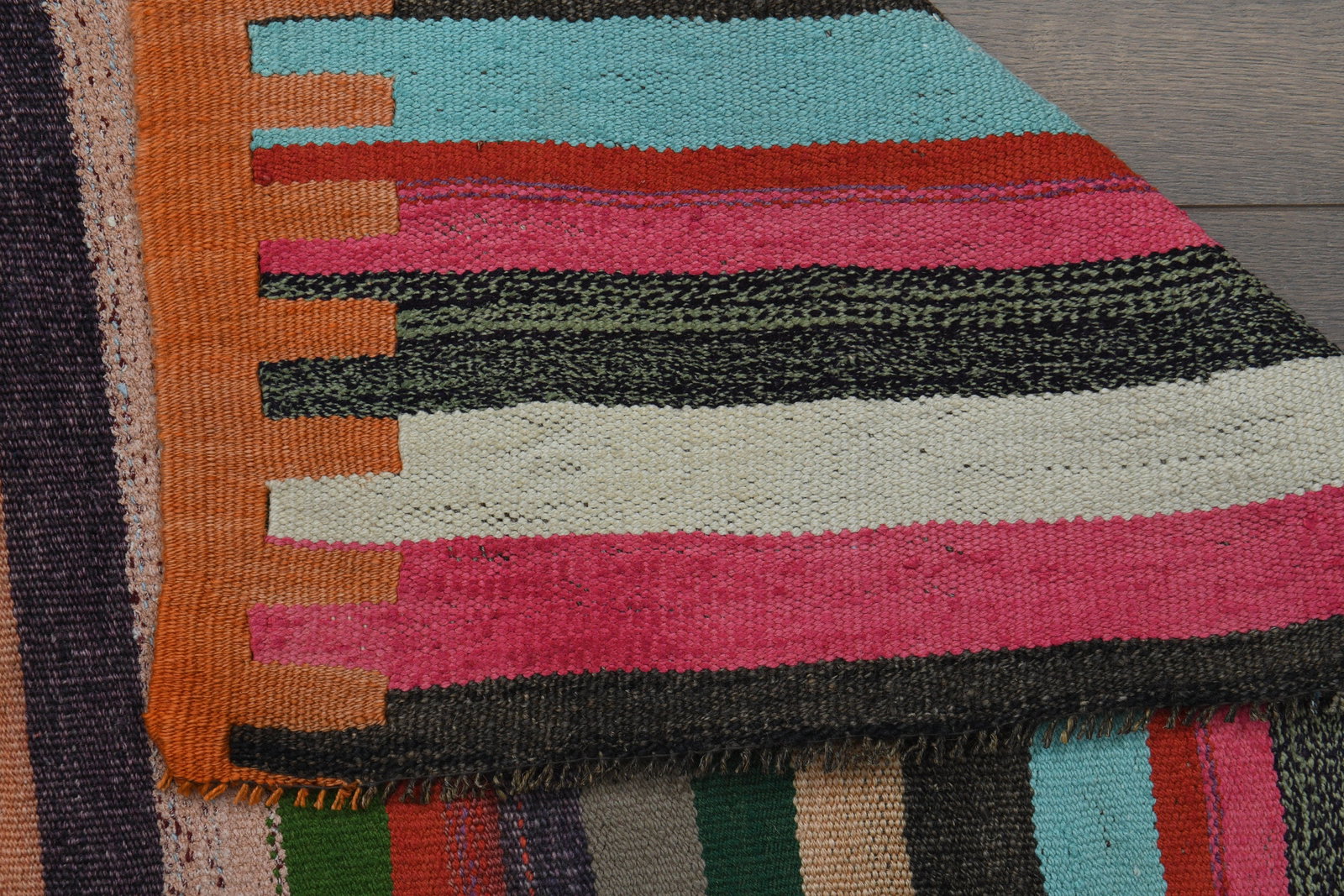 4'5x11'5 ft, WIDE RUNNER RUG - 3