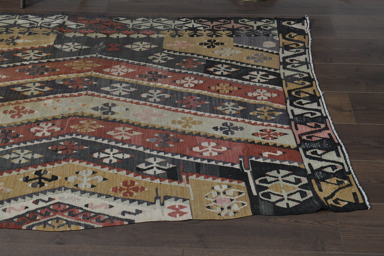 4x13'1 ft, VINTAGE TURKISH RUNNER: Title: 4x13'1 ft, VINTAGE TURKISH RUNNER Description: This Turkish one-of-a-kind Vintage Flatweave Kilim Rug is hand-knotted and handwoven by the most skilled artisans who use pure wool, in vibrant, n