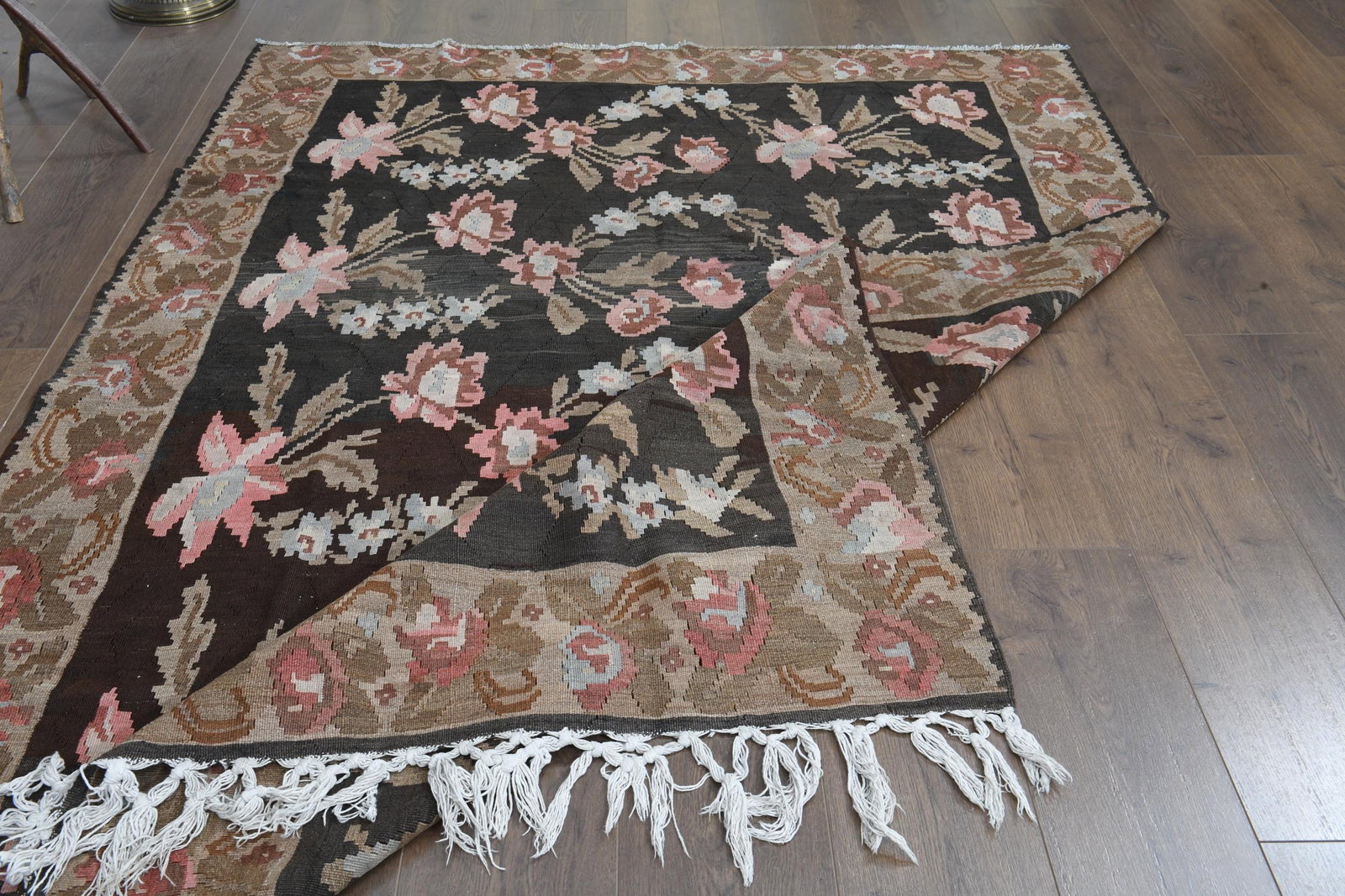 5.1x6.9 ft, FLORAL KILIM RUG - 5