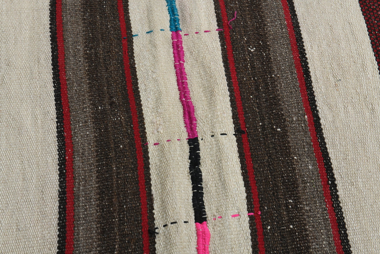 6'2x8'5 ft, STRIPED KILIM RUG, Turkish Area: Title: 6'2x8'5 ft, STRIPED KILIM RUG, Turkish Area Description: This Turkish one-of-a-kind Vintage Flatweave Kilim Rug is hand-knotted and handwoven by the most skilled artisans who use pure wool, in 
