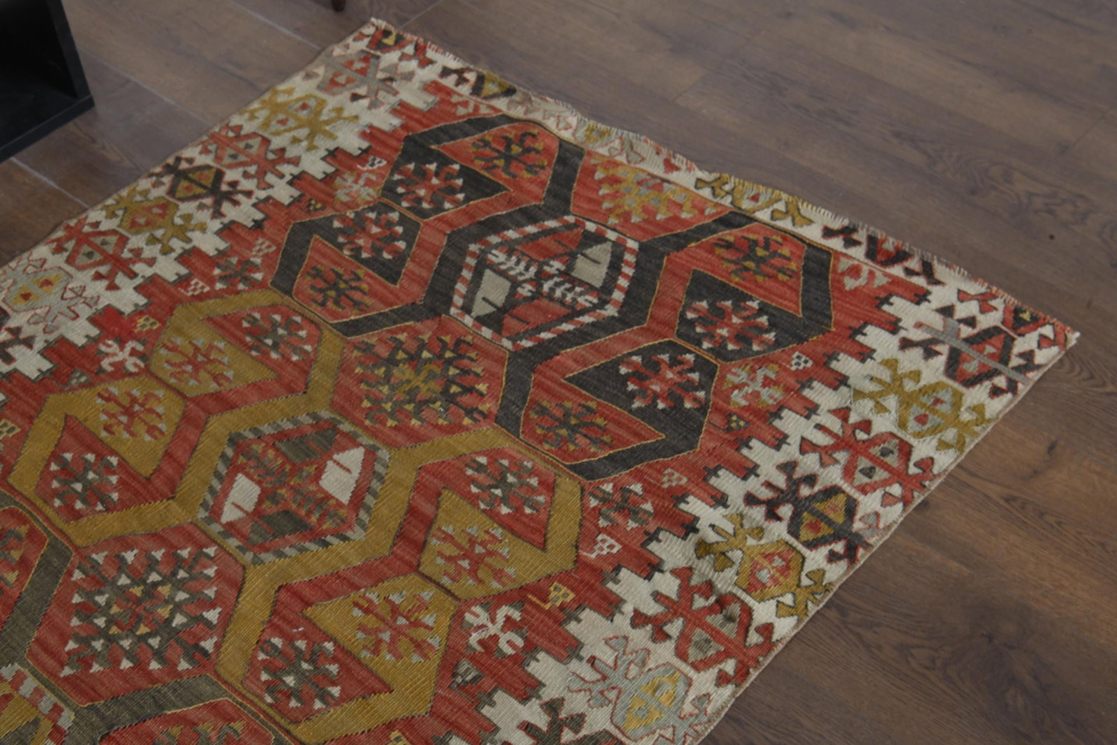 Turkish Handwoven Vintage Kilim - 4