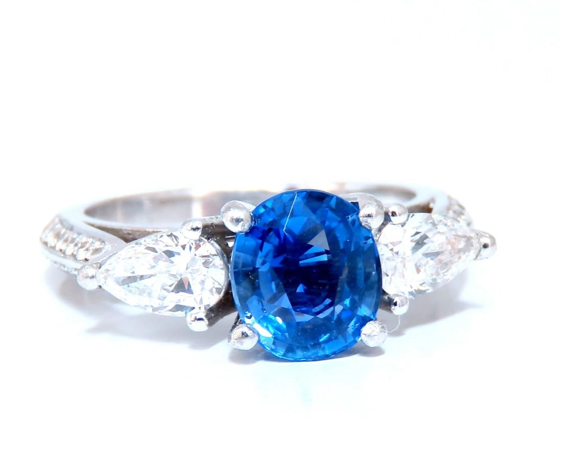 GIA Certified 2.13ct Natural Sapphire Diamonds Ring Platinum**: Title: GIA Certified 2.13ct Natural Sapphire Diamonds Ring Platinum** Description: GIA Certified: 2.13ct. Natural No Heat blue sapphire ring. Full cut brilliant oval cut Clean clarity Transparent and 