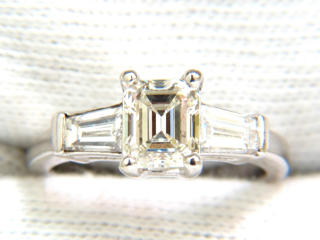 GIA CERTIFIED 1.06CT BRILLIANT EMERALD CUT NATURAL DIAMOND RING J/VVS2 ** - 10