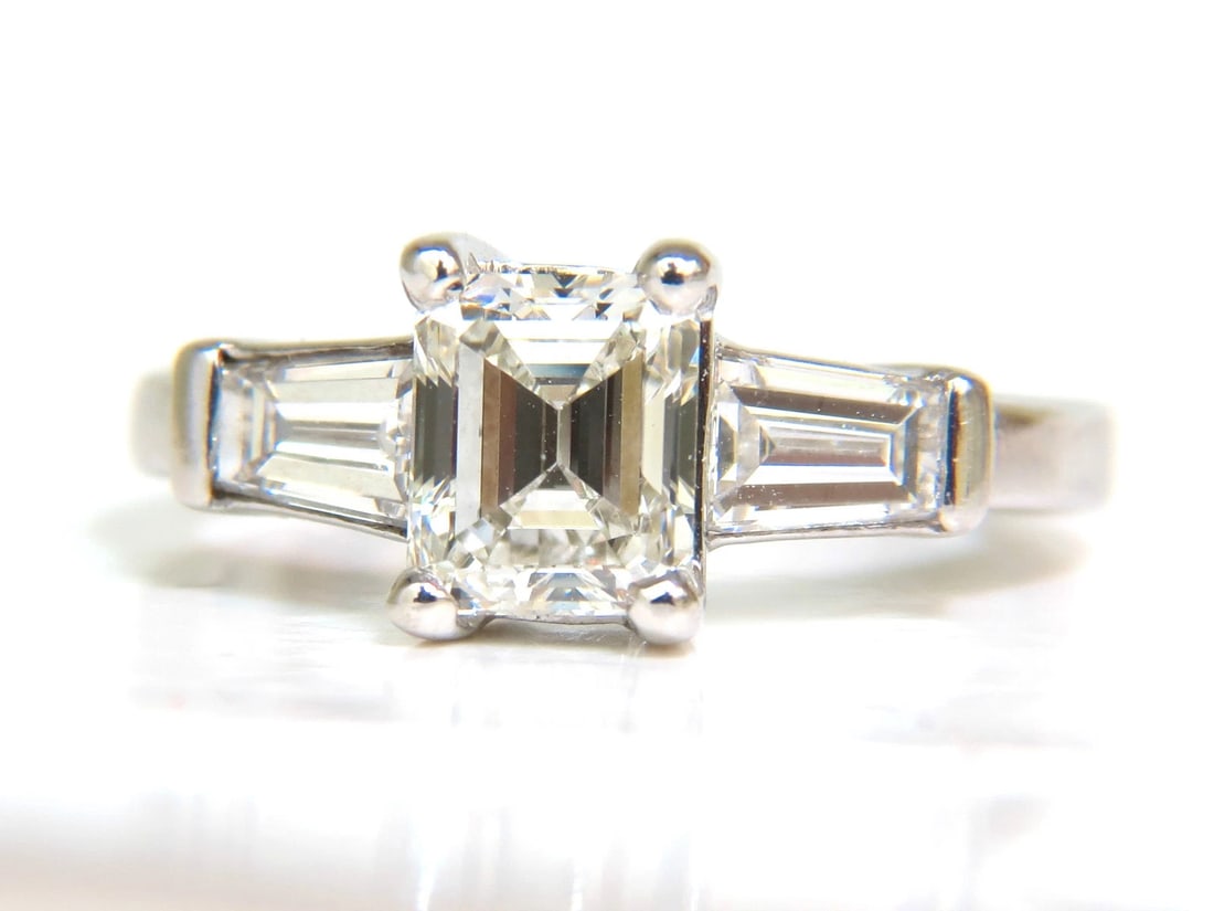 GIA CERTIFIED 1.06CT BRILLIANT EMERALD CUT NATURAL DIAMOND RING J/VVS2 ** - 3