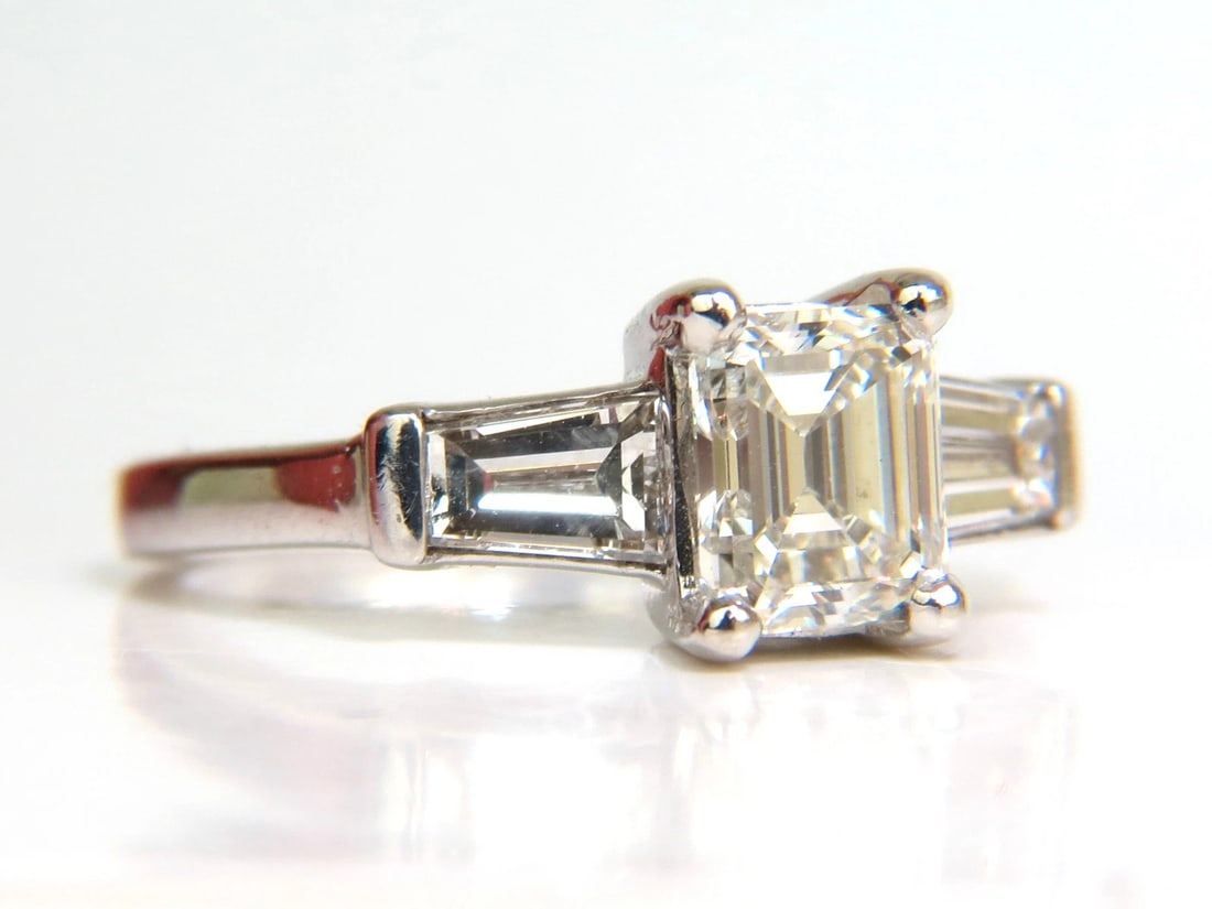 GIA CERTIFIED 1.06CT BRILLIANT EMERALD CUT NATURAL DIAMOND RING J/VVS2 ** - 4