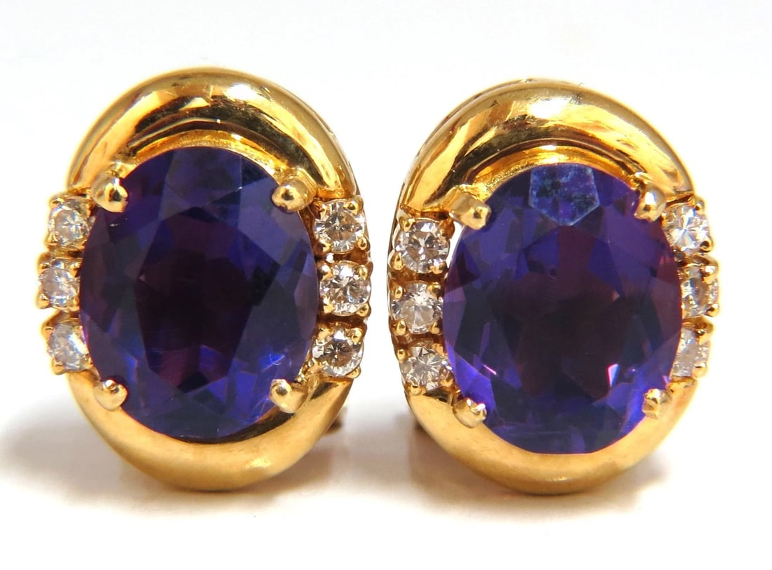 5.06 Natural Amethyst Diamonds Clip Earrings 18Kt**: Title: 5.06 Natural Amethyst Diamonds Clip Earrings 18Kt** Description: MAGNIFICENT JEWELS Amethysts Clip Earrings 4.70ct. Natural Amethysts earrings Clean Clarity, Vivid purple Oval cut 9.8 X 8mm