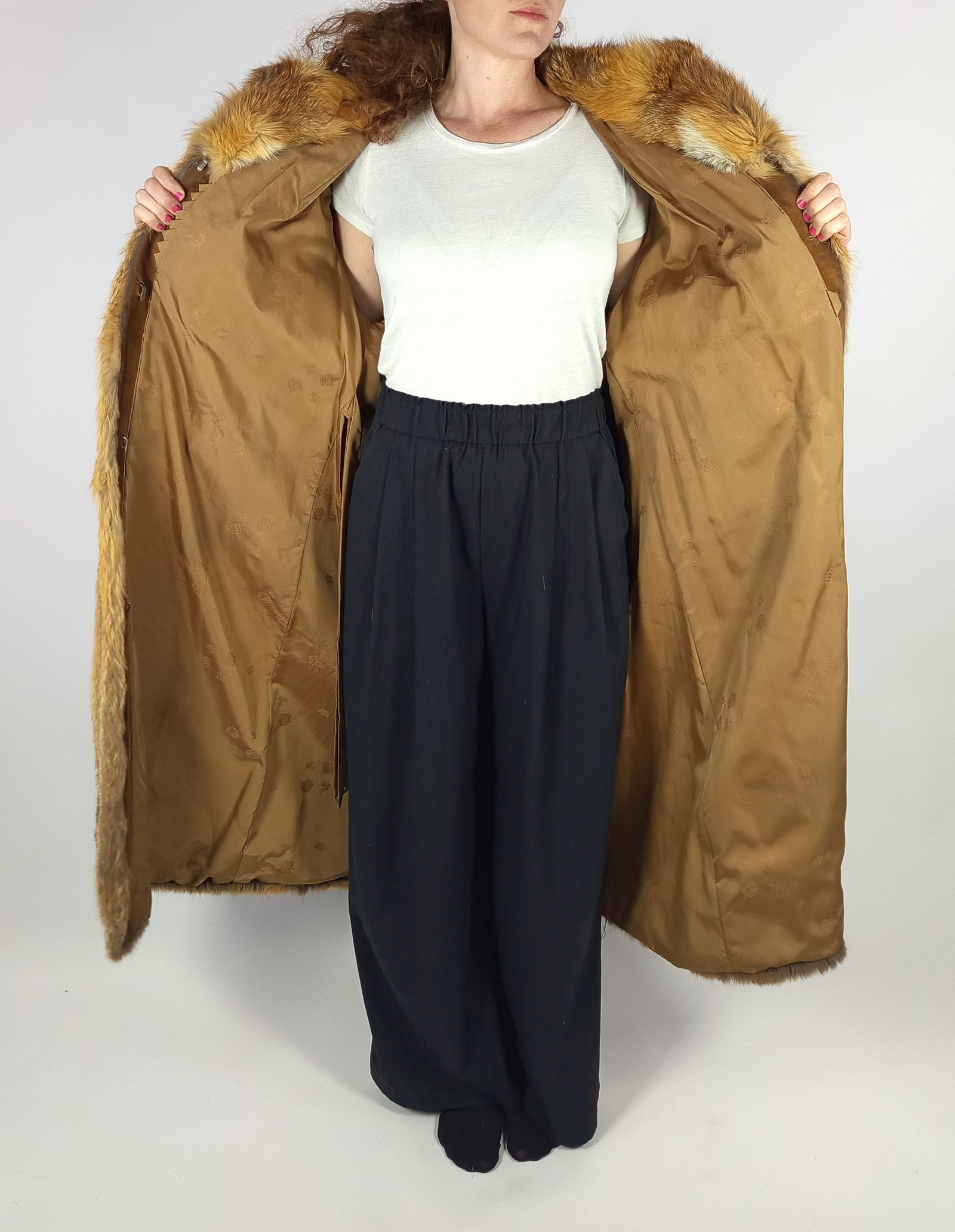 LONG RED FOX FUR COAT EU: XL ; US: 20 - 7