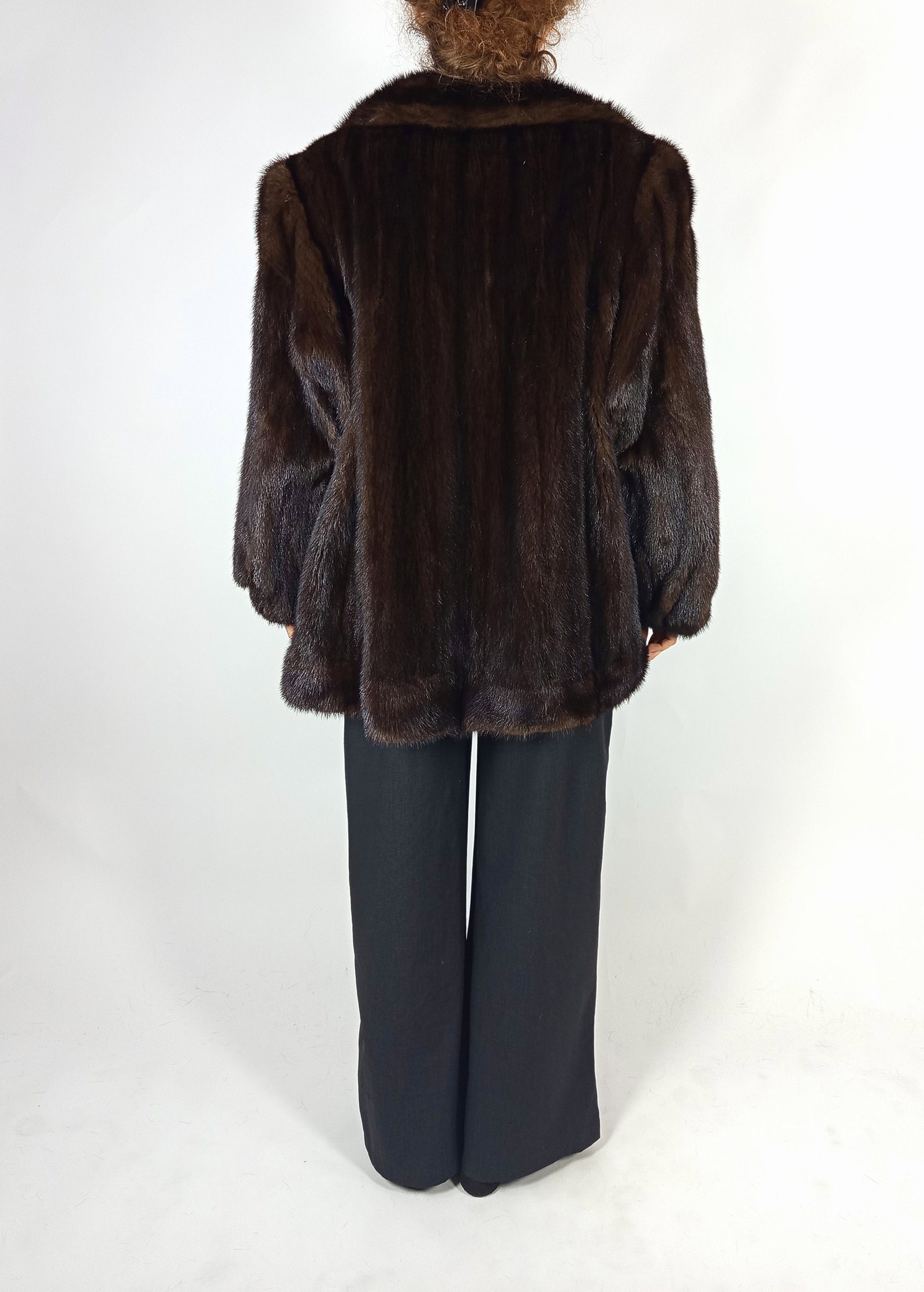 FLUFFY BROWN MINK FUR JACKET EU: XXL ; US: 24 - 6