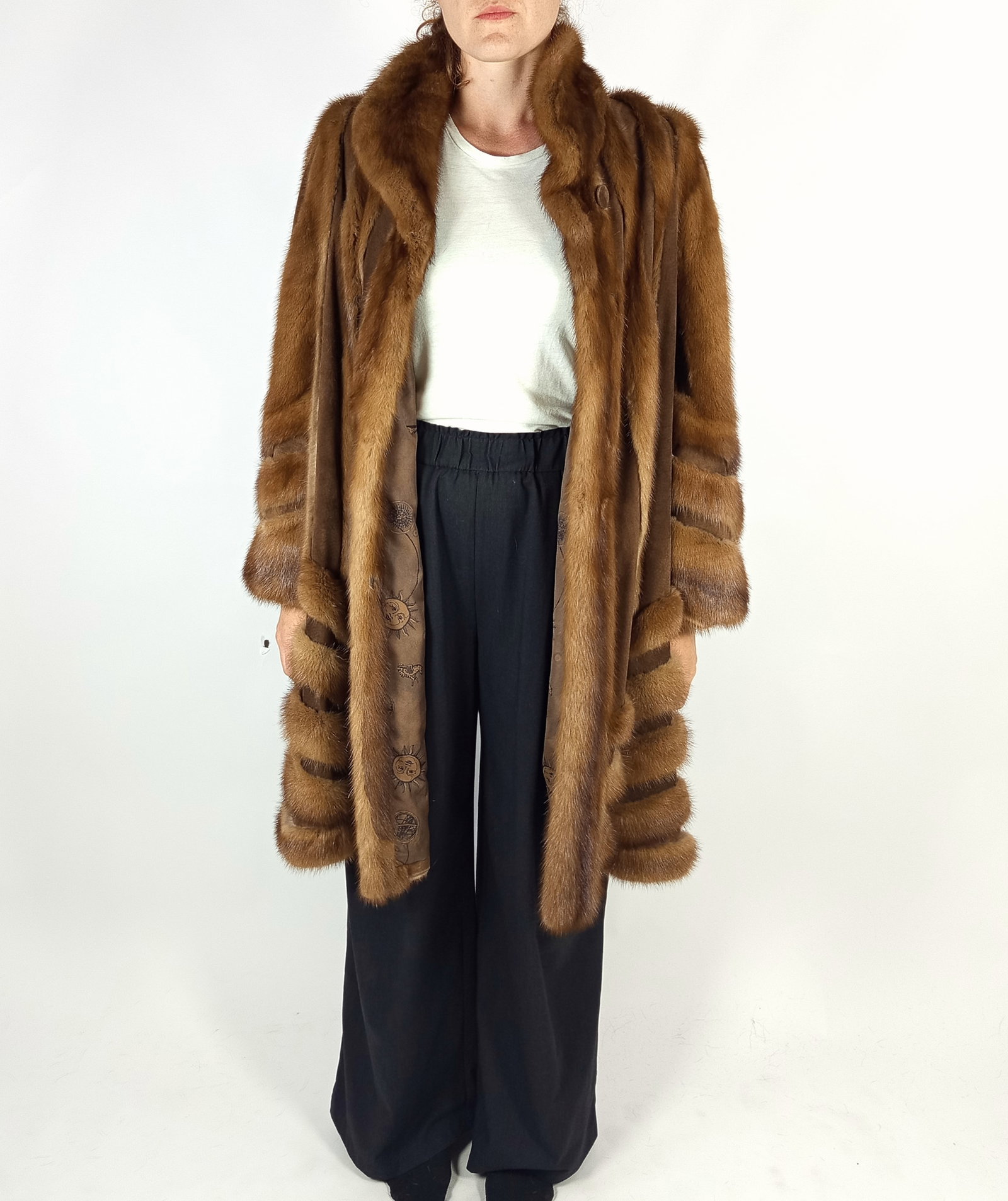 LIGHT BROWN MINK FUR COAT EU: XS ; US: 2 - 4