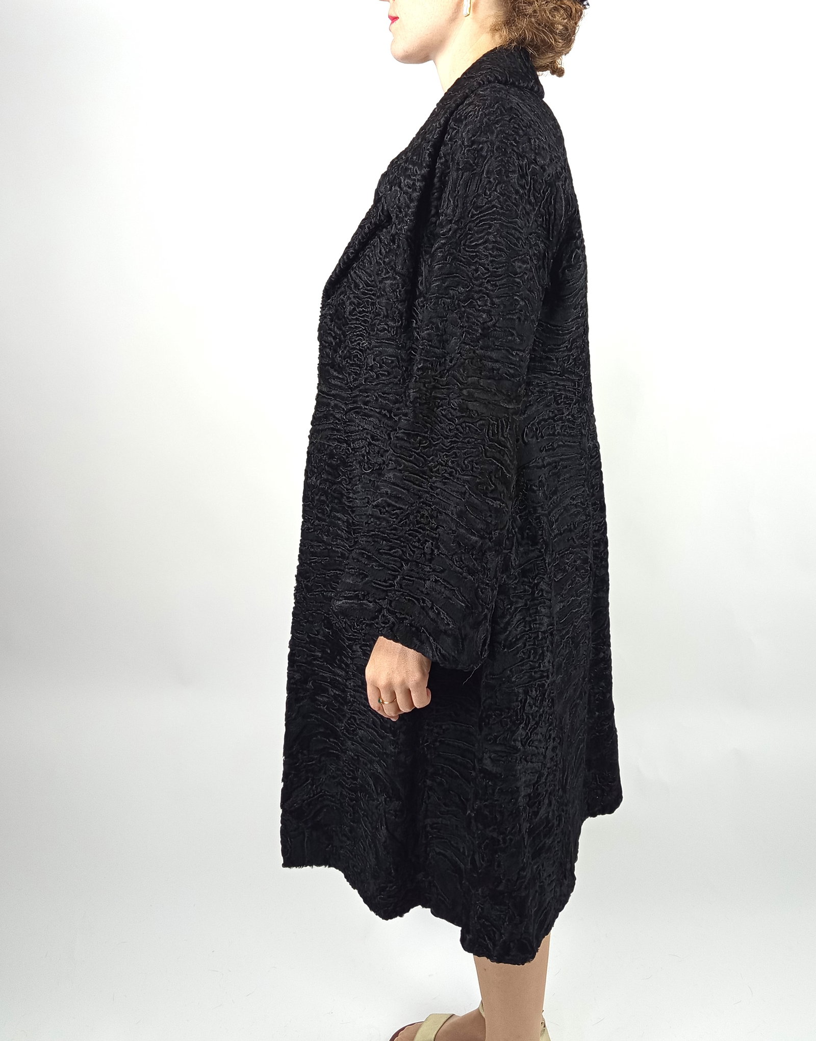 BLACK PERSIAN LAMB FUR COAT EU: S ; US: 8 - 4