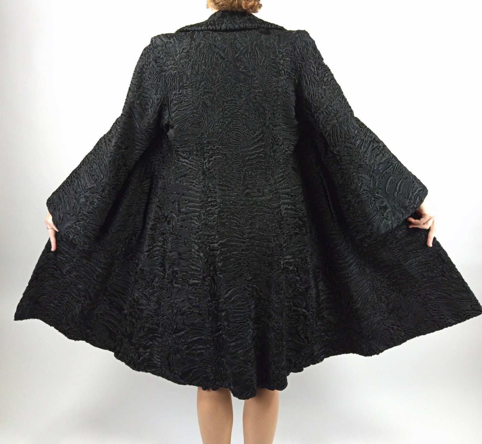 BLACK PERSIAN LAMB FUR COAT EU: S ; US: 8 - 6